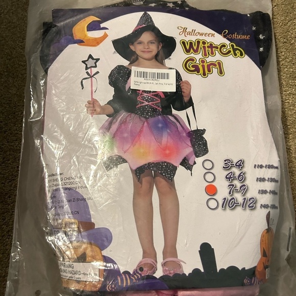Other - NWT Witch girl size 7-9